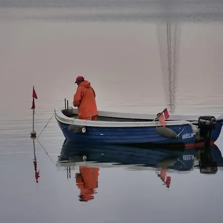 Hausboot In Am Bodden Vakantiehuis Kröslin